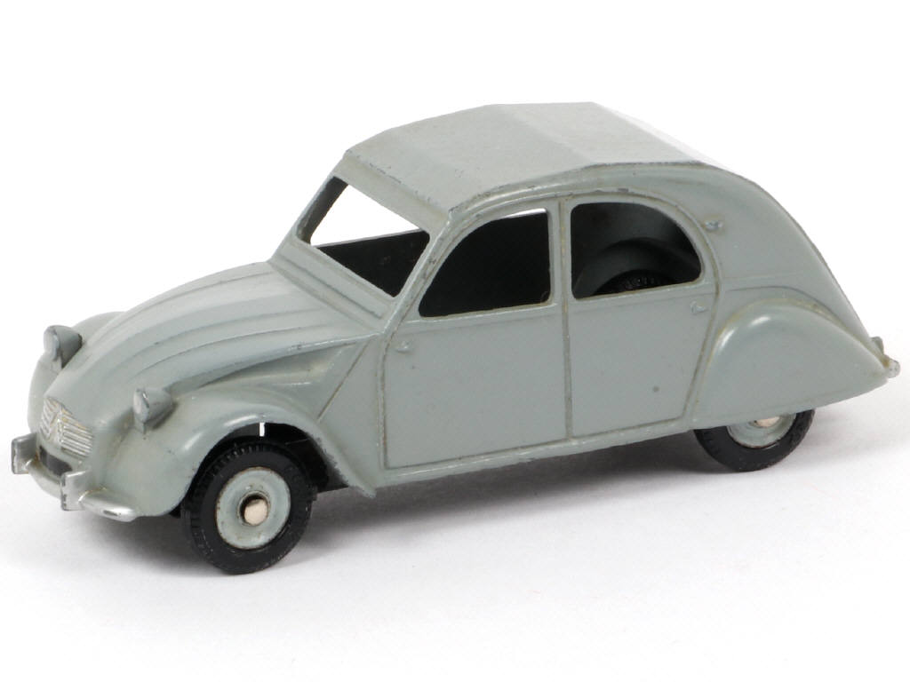Lot 132 - DINKY TOYS (FRANCE) Série JUNIOR (1)