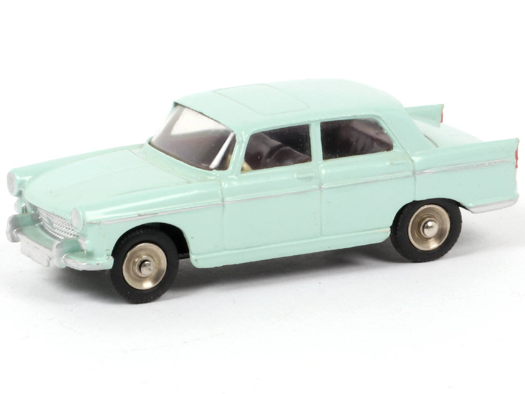 Lot 162 - DINKY TOYS (FRANCE) (1)