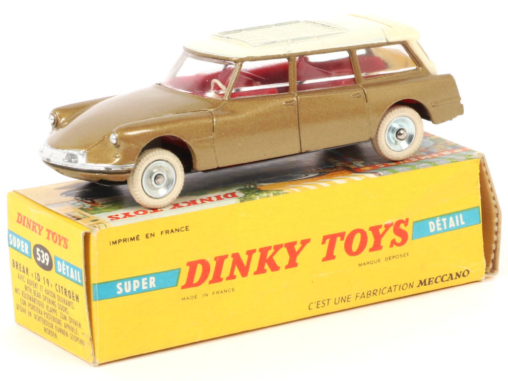 Lot 186 - DINKY TOYS (FRANCE) (1)