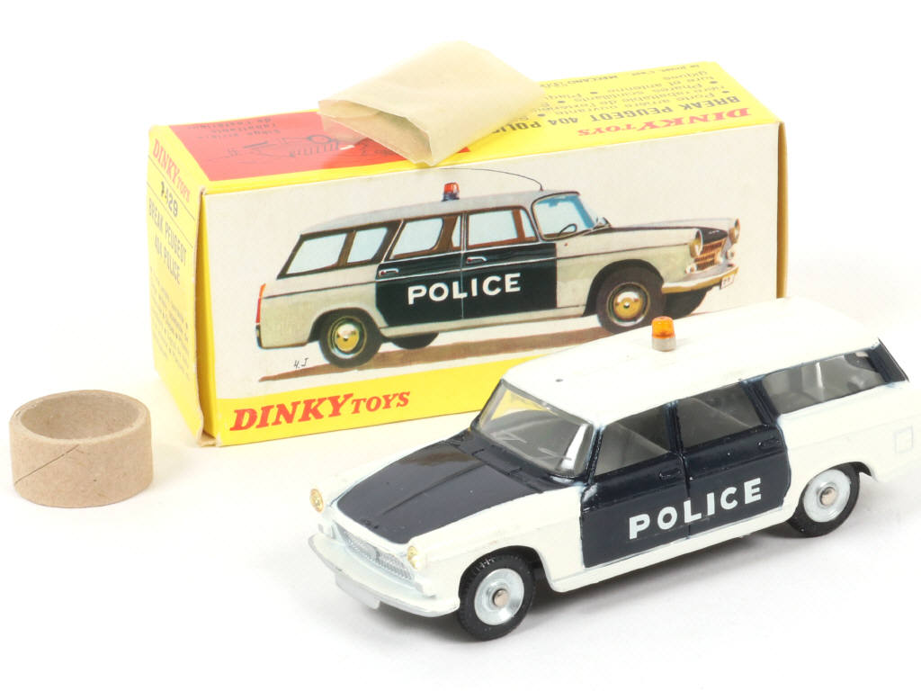 Lot 255 - DINKY TOYS (FRANCE) (1)
