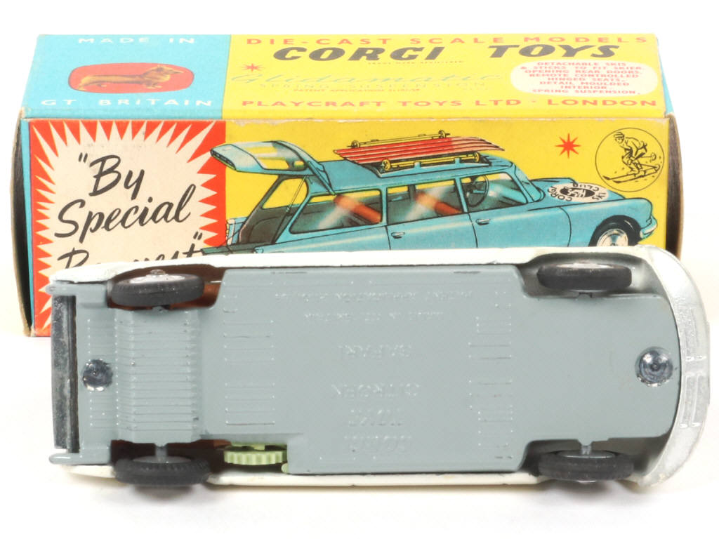 Lot 69 - CORGI TOYS (GB) (1)