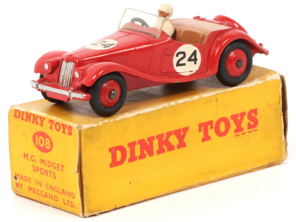 Lot 87 - DINKY TOYS (GB) (1)