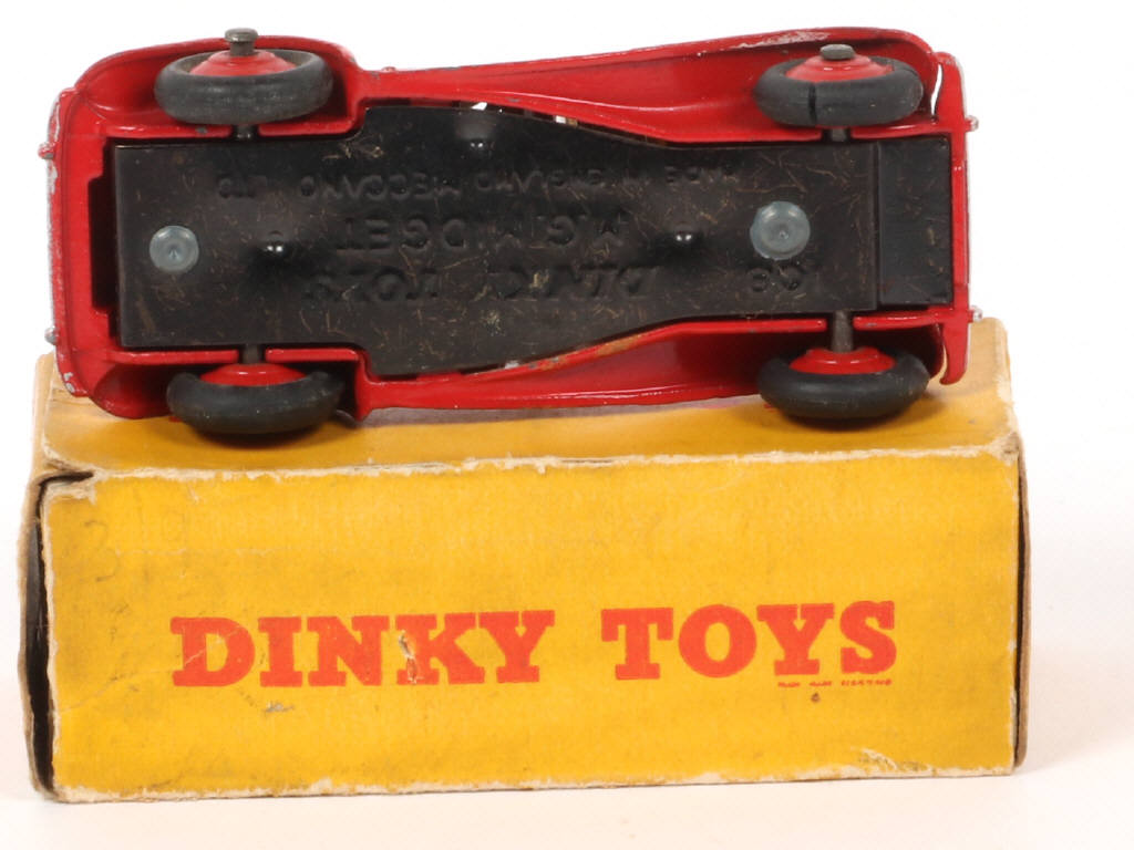 Lot 87 - DINKY TOYS (GB) (1)