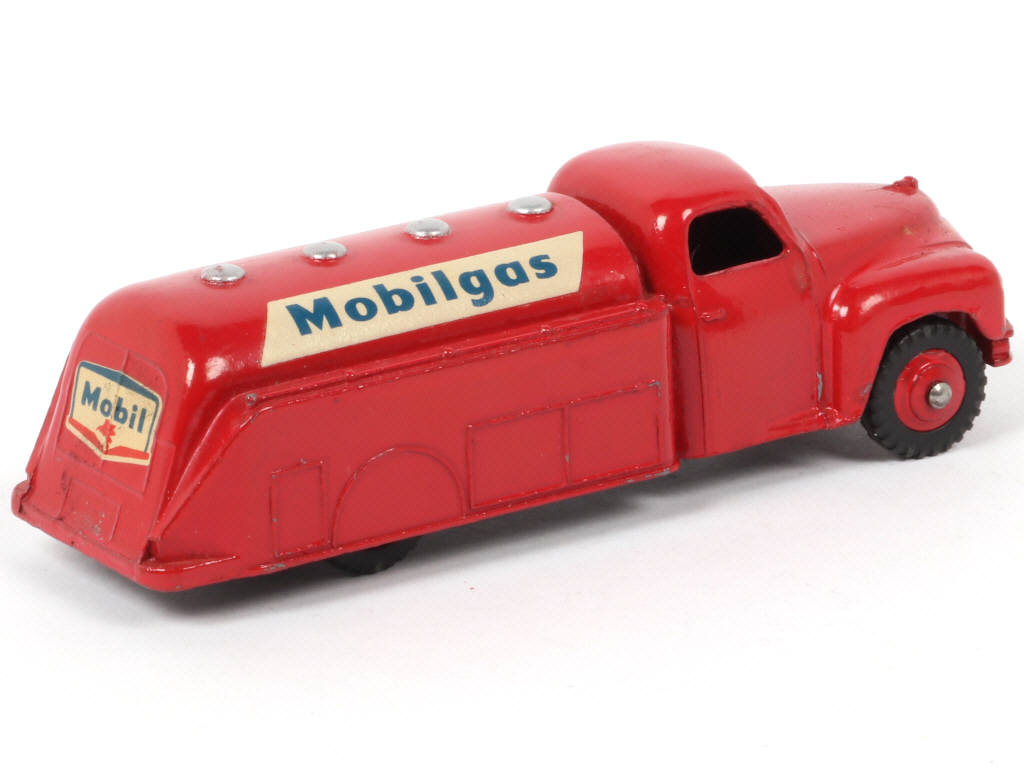 Lot 66 - DINKY TOYS (GB) (1)
