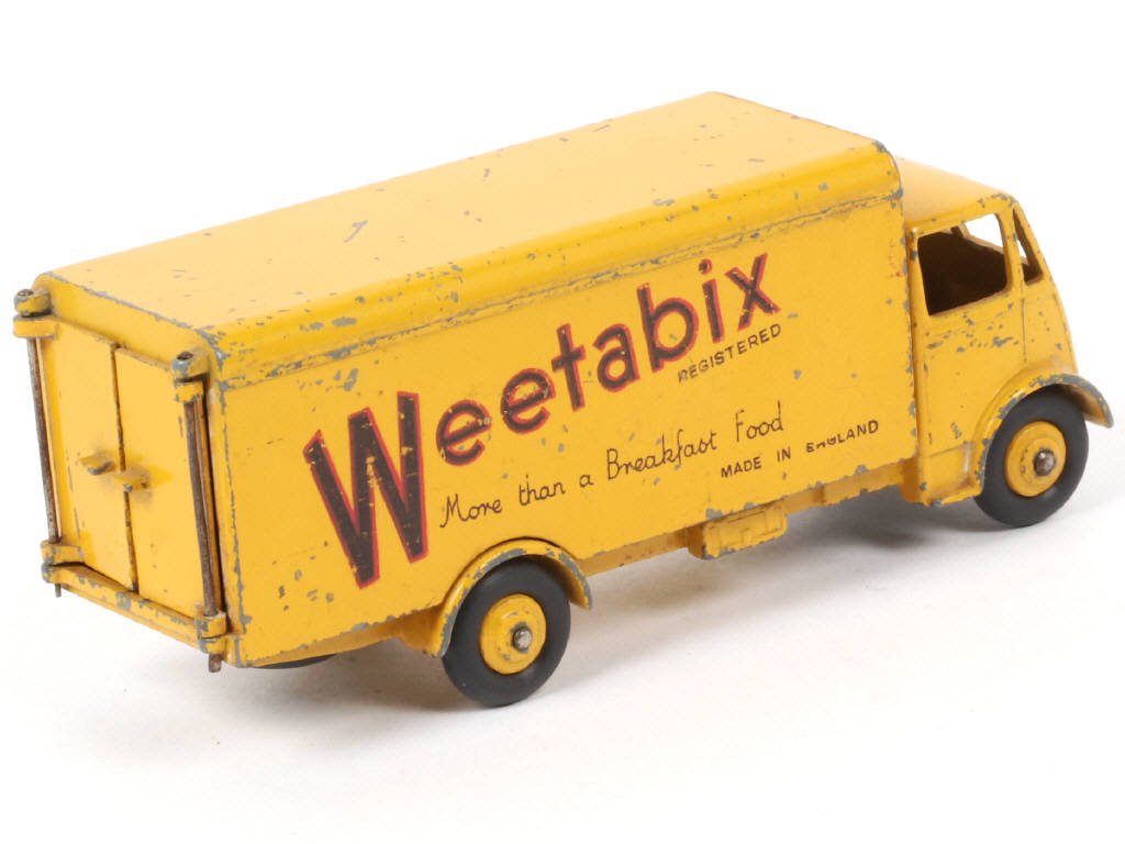 Lot 77 - DINKY TOYS (GB) (1)