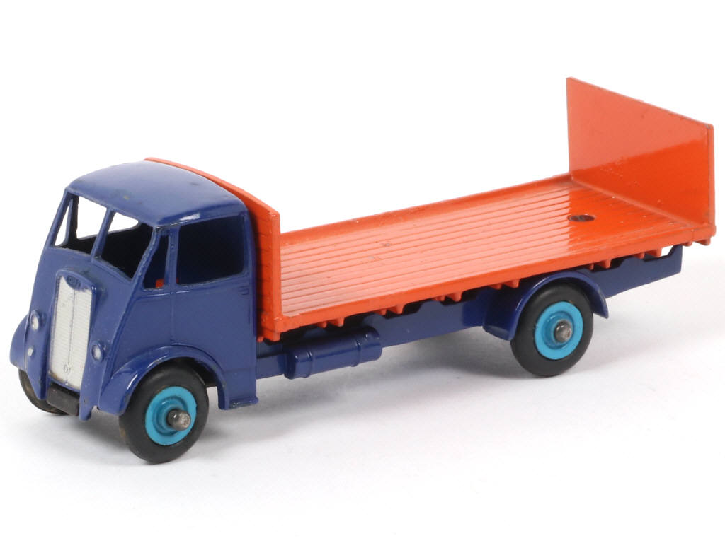 Lot 79 - DINKY TOYS (GB) (1)