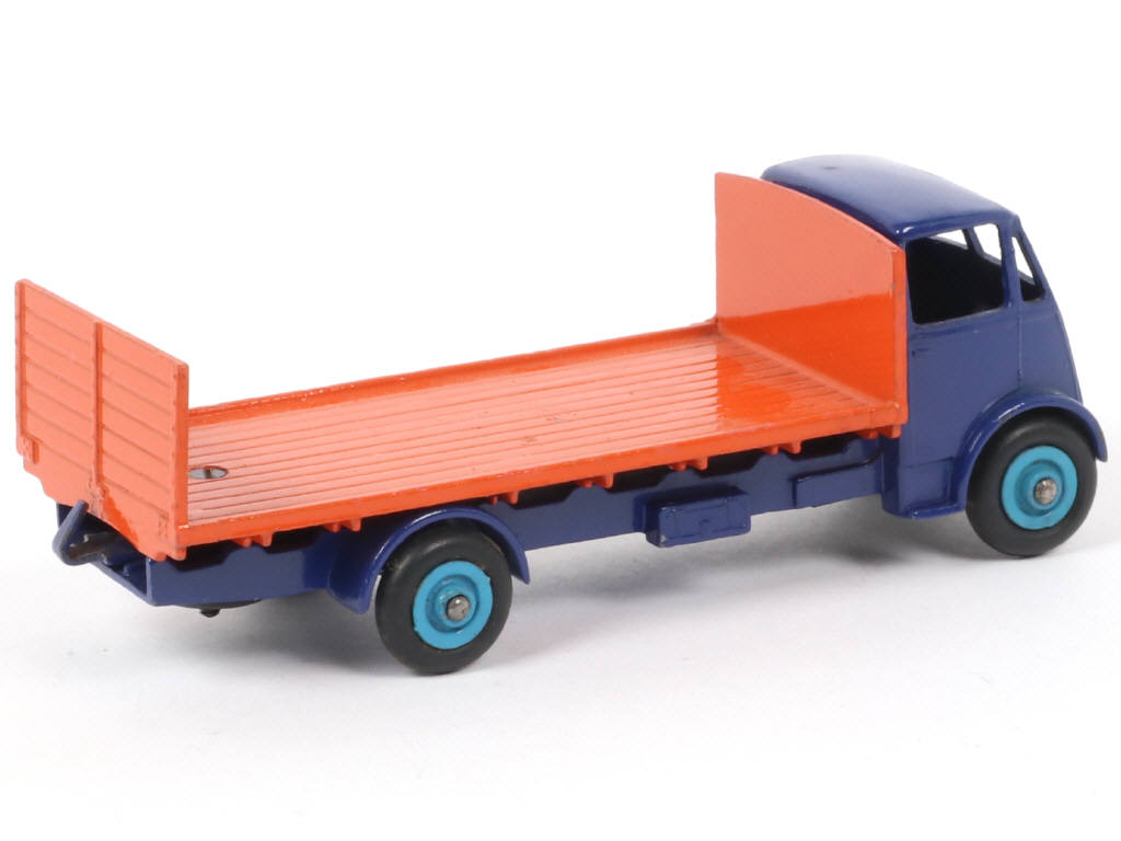 Lot 79 - DINKY TOYS (GB) (1)