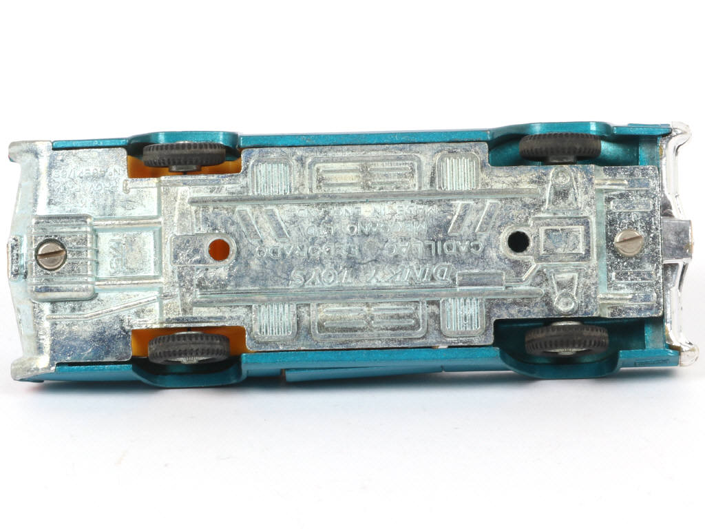Lot 61 - DINKY TOYS (GB) (1)