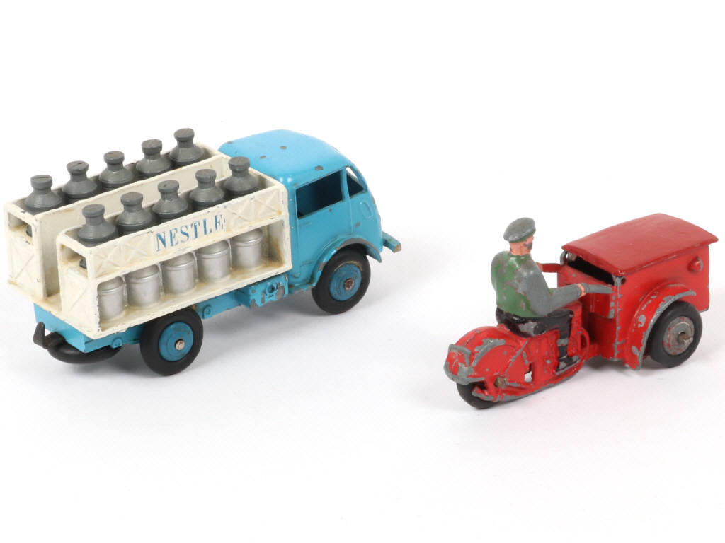 Lot 209 - DINKY TOYS (FRANCE) (2)