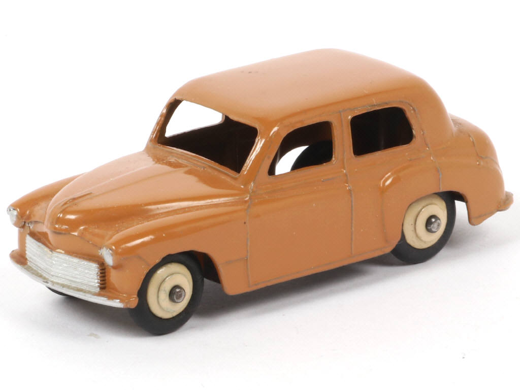 Lot 38 - DINKY TOYS (GB) (1)