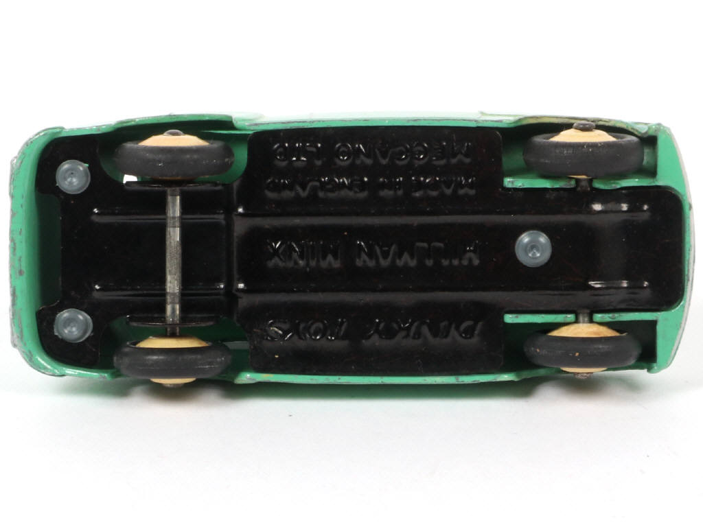 Lot 65 - DINKY TOYS (GB) (1)