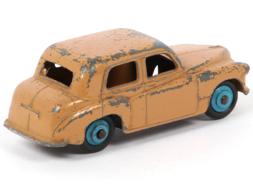 Lot 28 - DINKY TOYS (GB) (1)
