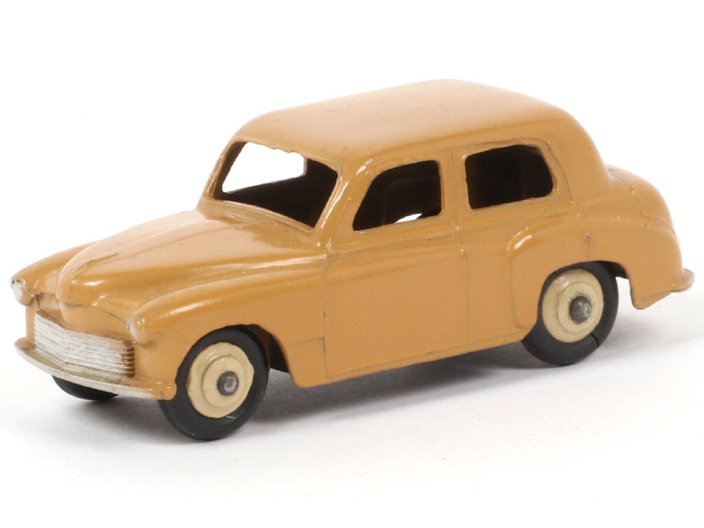 Lot 37 - DINKY TOYS (GB) (1)