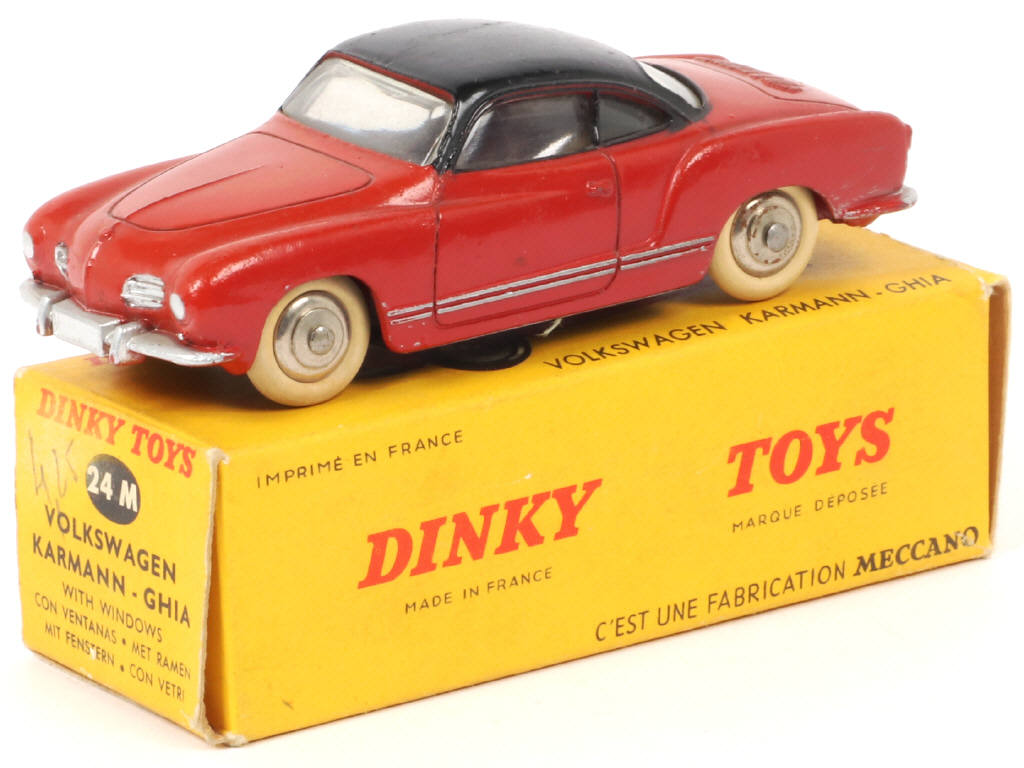 Lot 155 - DINKY TOYS (FRANCE) (1)