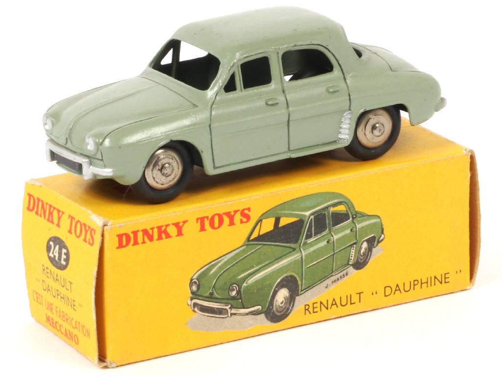 Lot 148 - DINKY TOYS (FRANCE) (1)