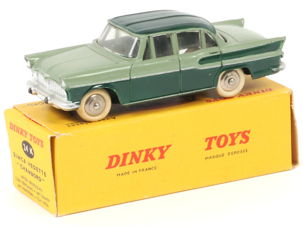 Lot 152 - DINKY TOYS (FRANCE) (1)