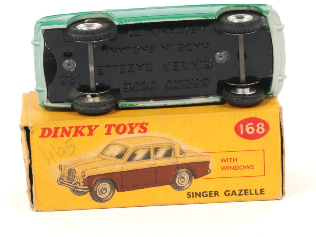 Lot 93 - DINKY TOYS (GB) (1)