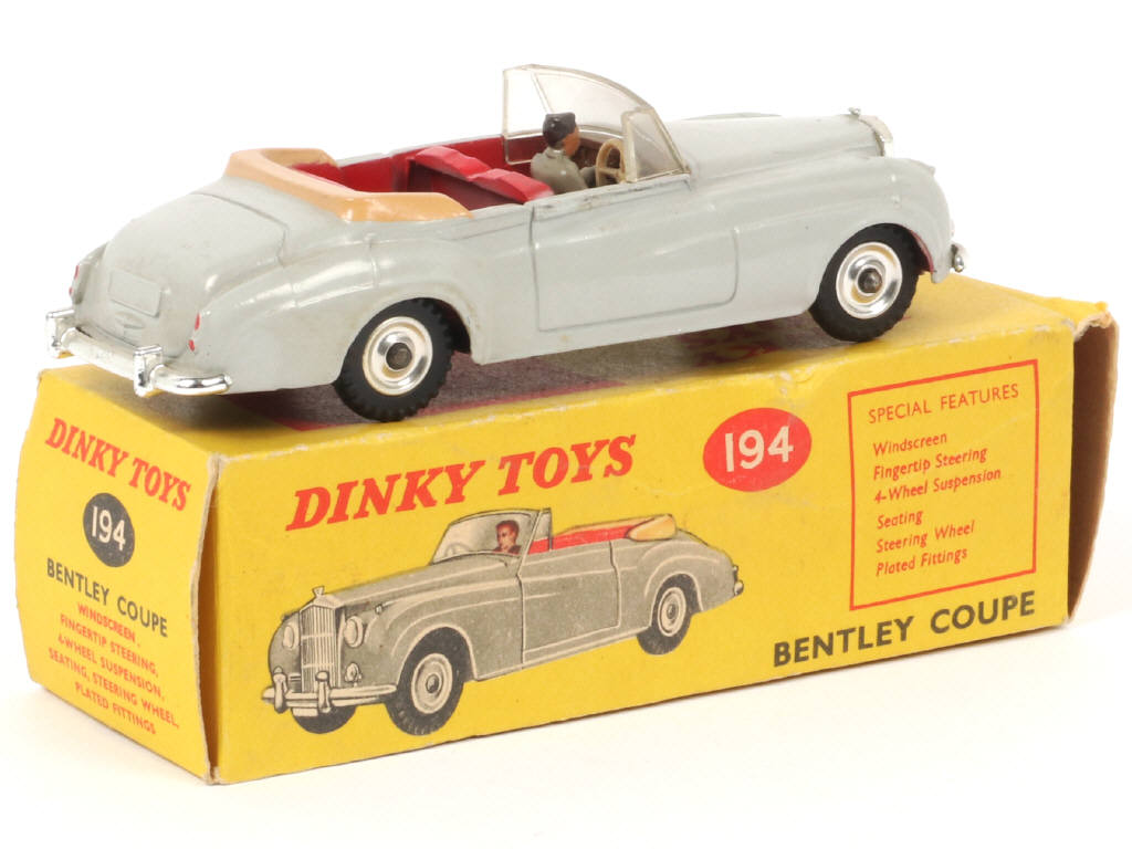 Lot 99 - DINKY TOYS (GB) (1)