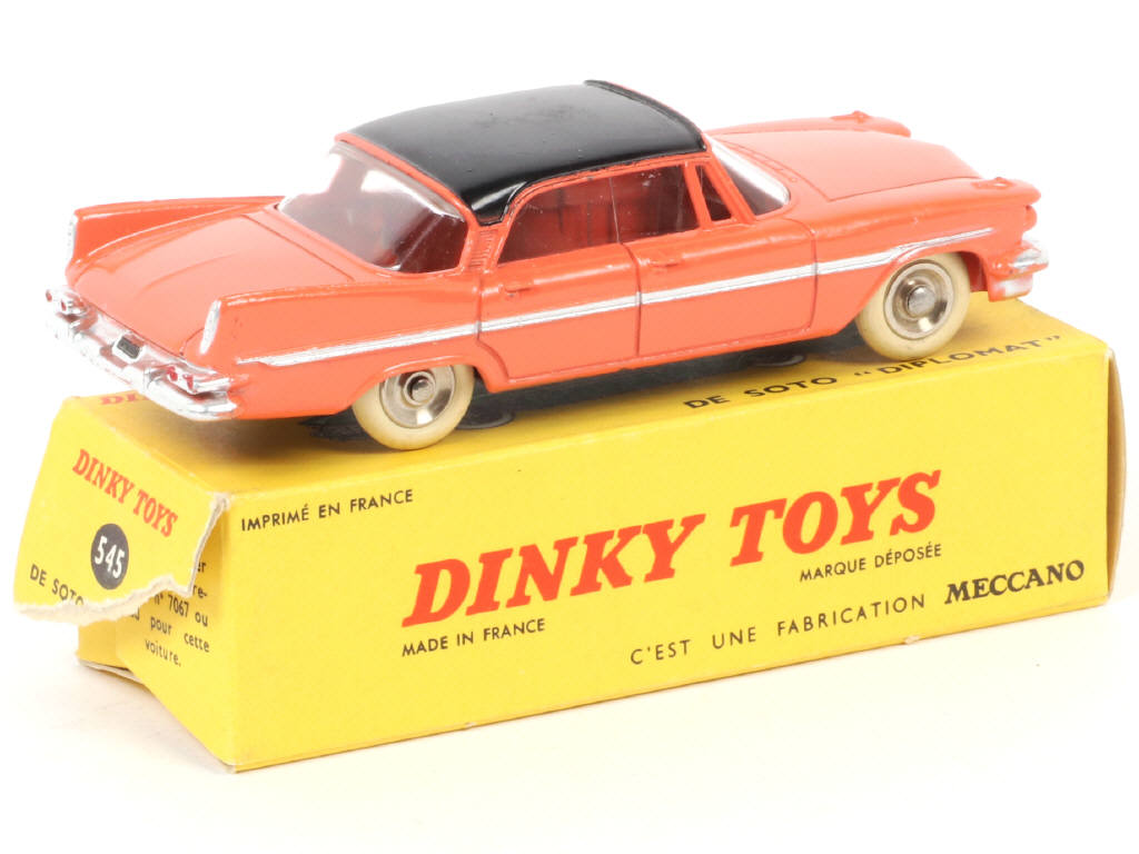 Lot 185 - DINKY TOYS (FRANCE) (1)