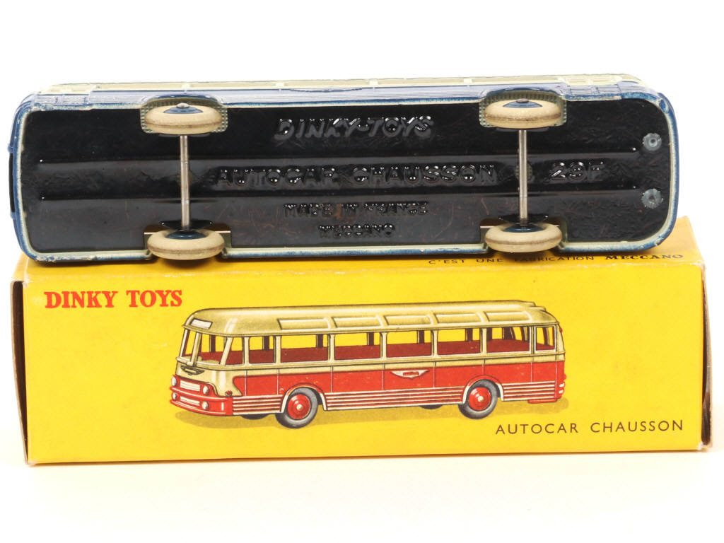 Lot 201 - DINKY TOYS (FRANCE) (1)