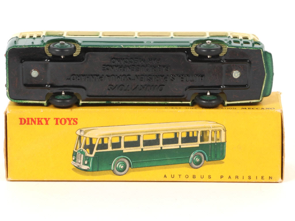 Lot 202 - DINKY TOYS (FRANCE) (1)