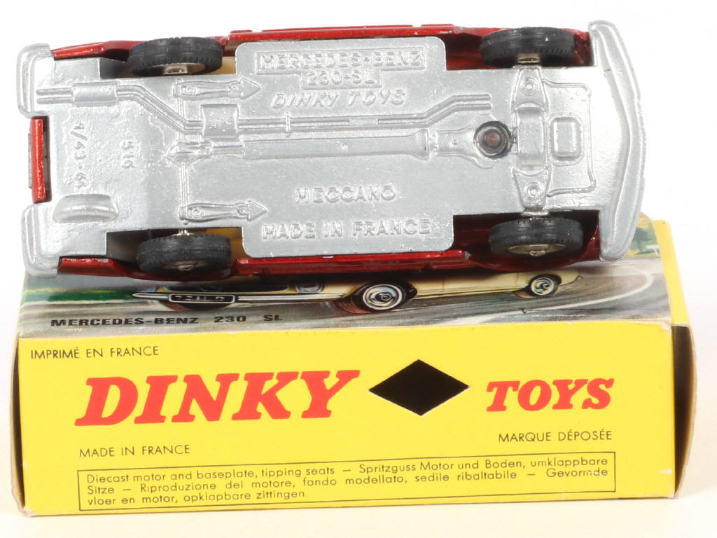 Lot 170 - DINKY TOYS (FRANCE) (1)