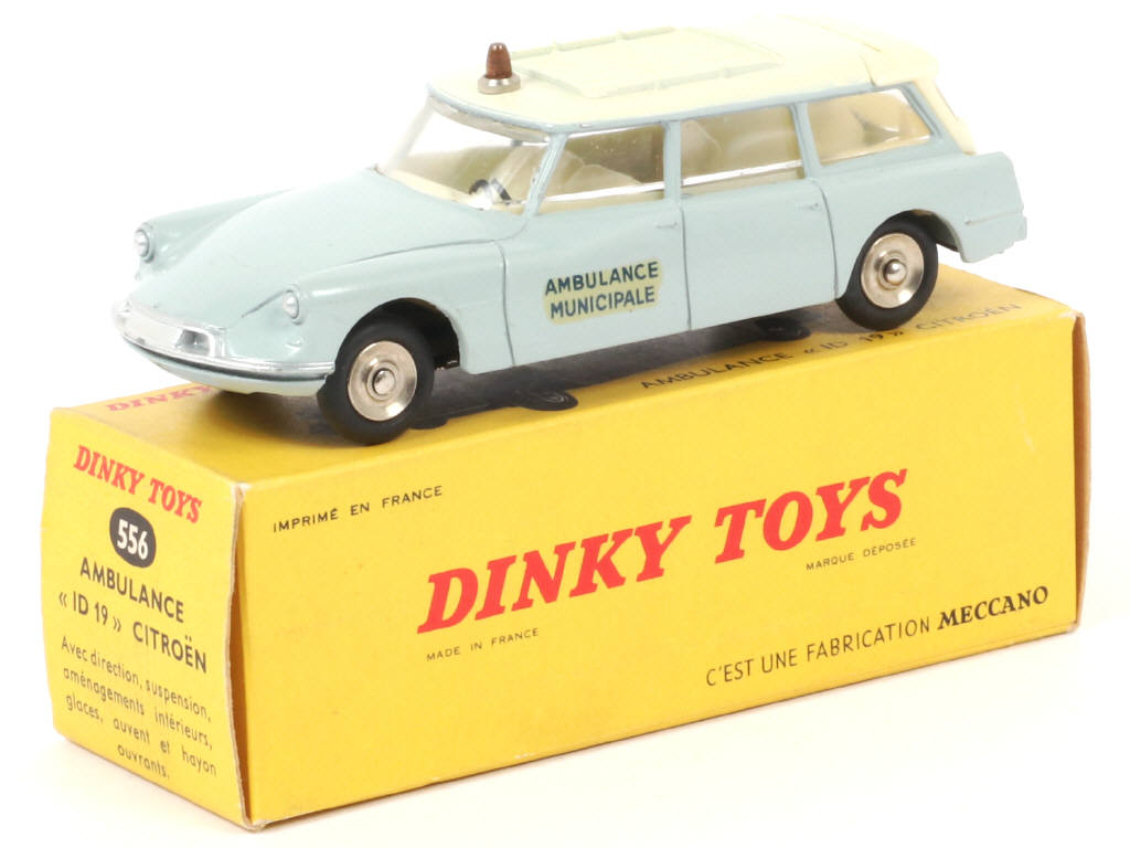 Lot 193 - DINKY TOYS (FRANCE) (1)