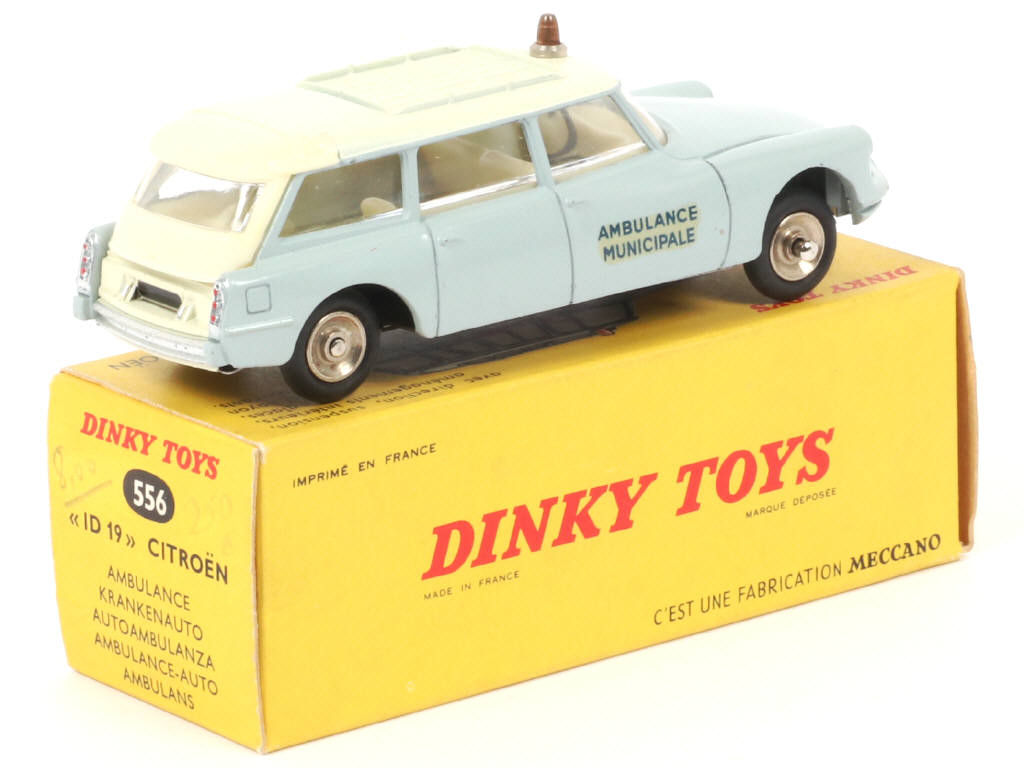 Lot 193 - DINKY TOYS (FRANCE) (1)