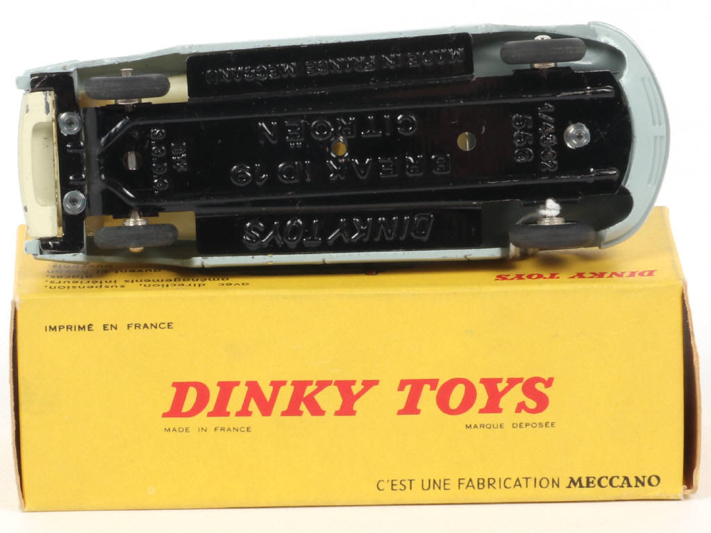 Lot 193 - DINKY TOYS (FRANCE) (1)