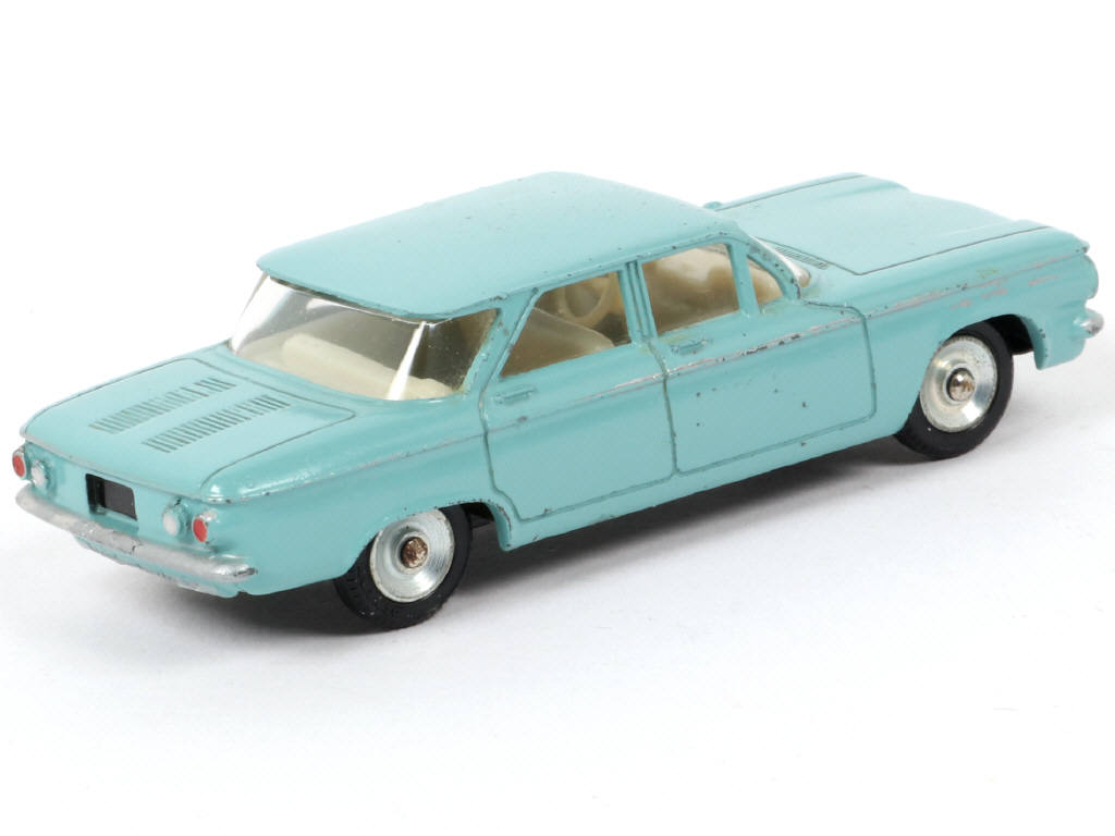 Lot 133 - DINKY TOYS (FRANCE) (1)
