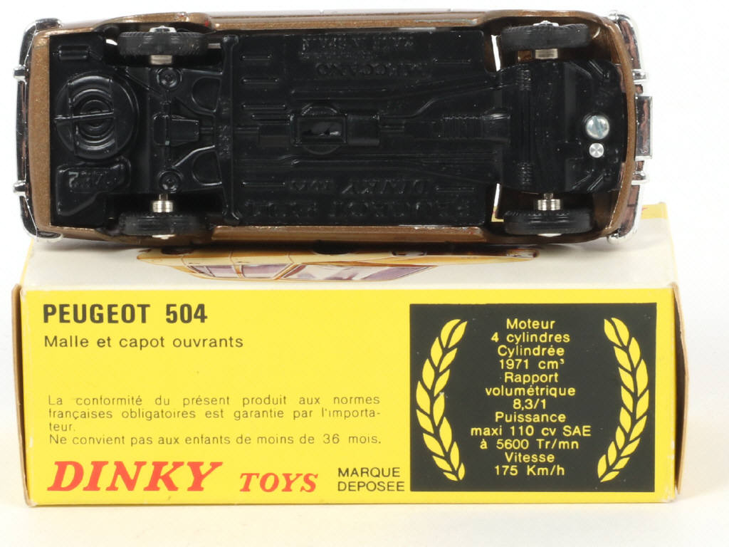 Lot 165 - DINKY TOYS (FRANCE) (1)