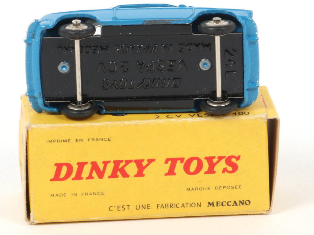 Lot 153 - DINKY TOYS (FRANCE) (1)