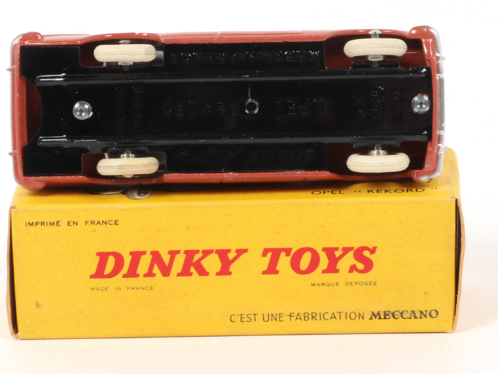 Lot 192 - DINKY TOYS (FRANCE) (1)