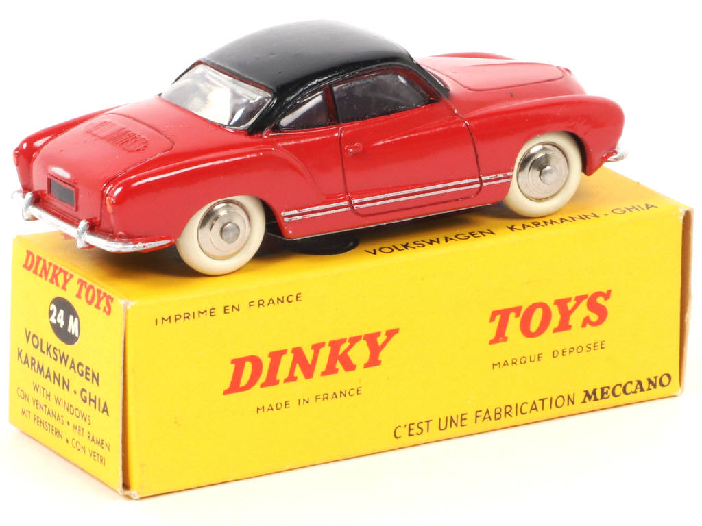 Lot 154 - DINKY TOYS (FRANCE) (1)
