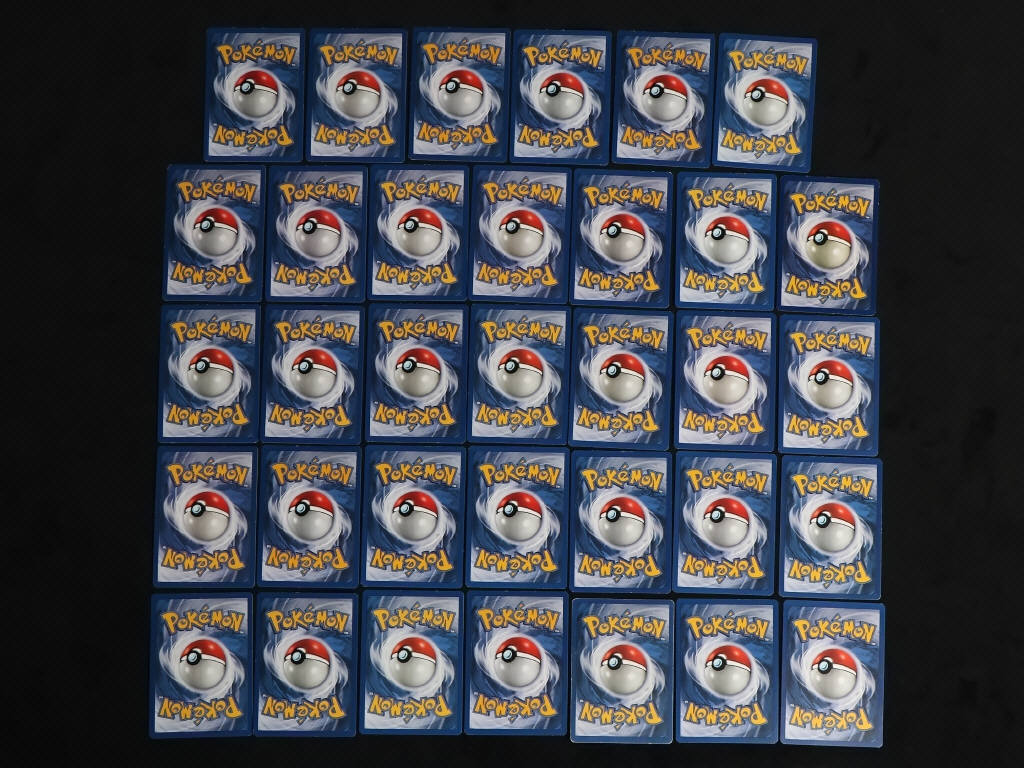 Lot 109 - POKEMON COMPANY (FRANCE) (34)