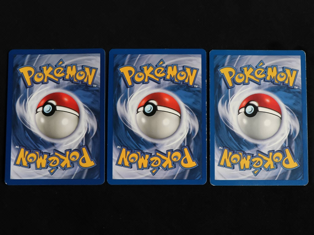 Lot 115 - POKEMON COMPANY (FRANCE) (3)
