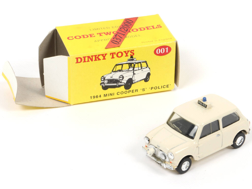 Lot 160 - DINKY MATCHBOX (1)
