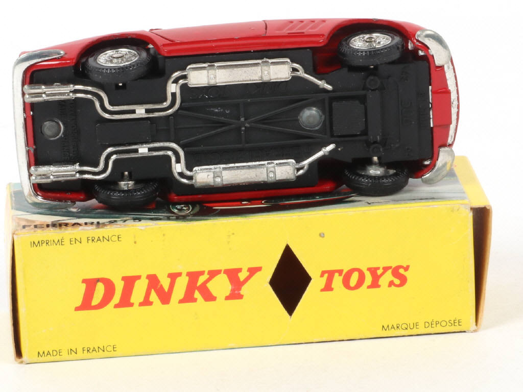 Lot 166 - DINKY TOYS (FRANCE) (1)