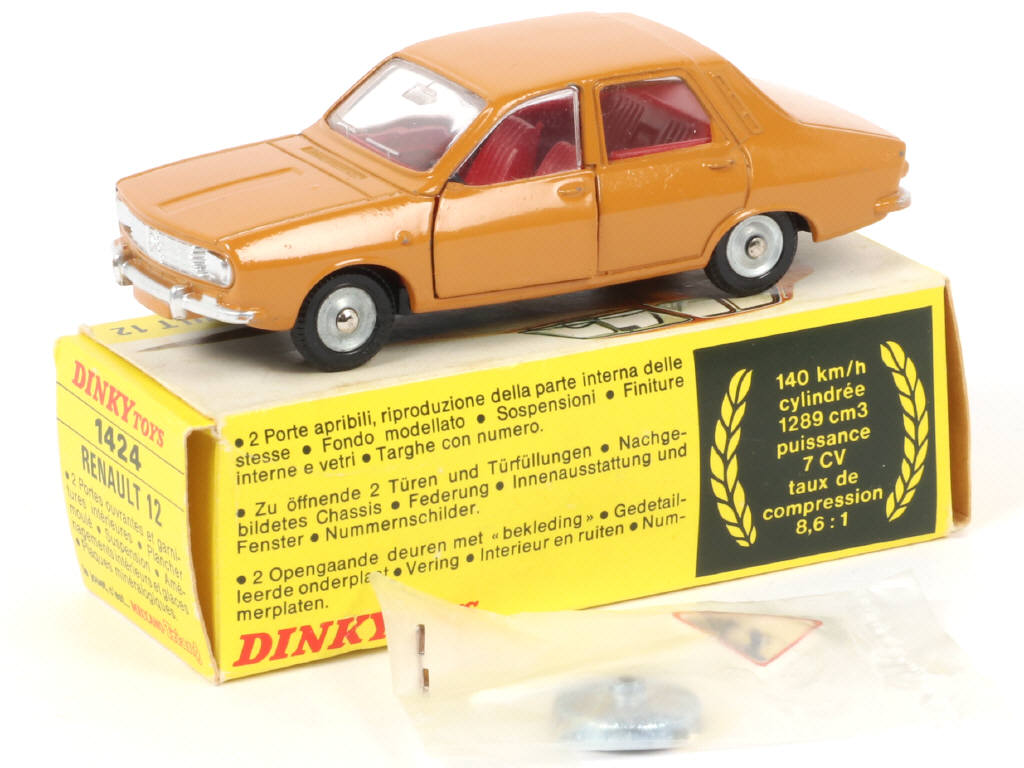 Lot 164 - DINKY TOYS (FRANCE) (1)