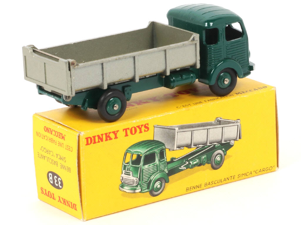 Lot 201 - DINKY TOYS (FRANCE) (1)