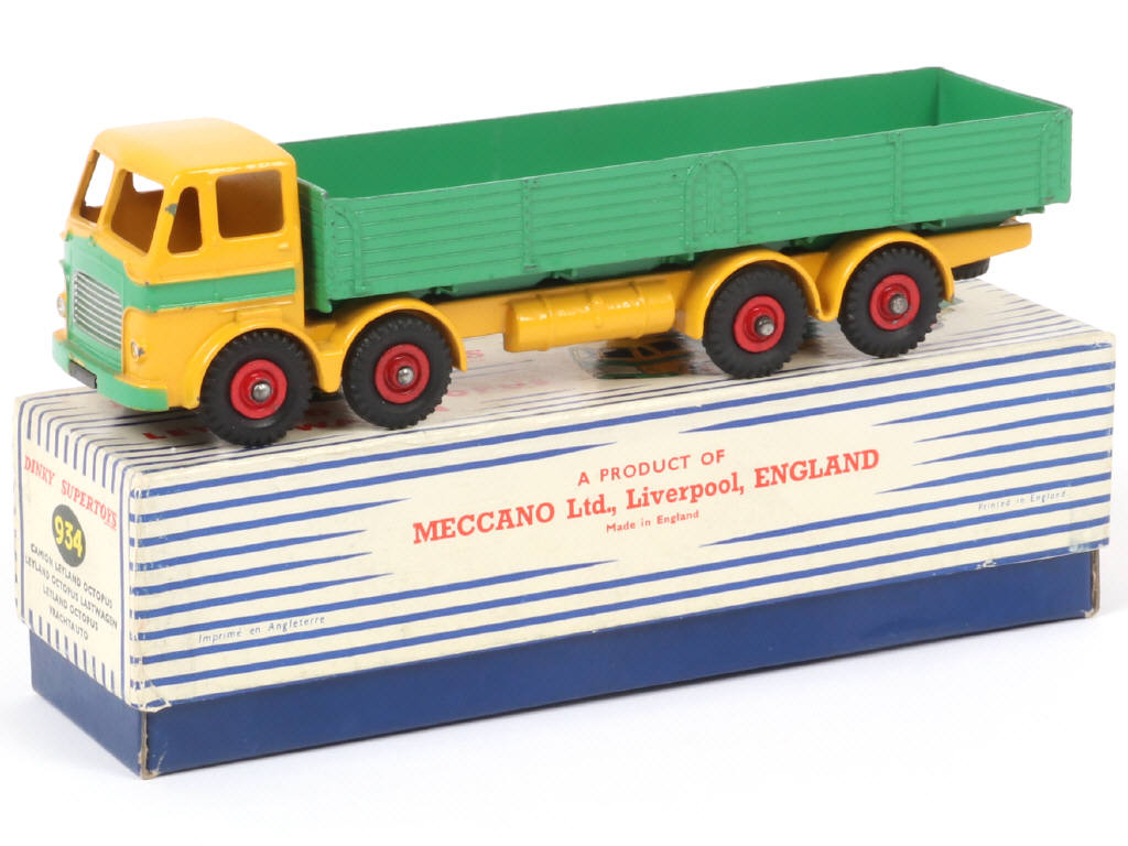 Lot 117 - DINKY TOYS (GB) (1)