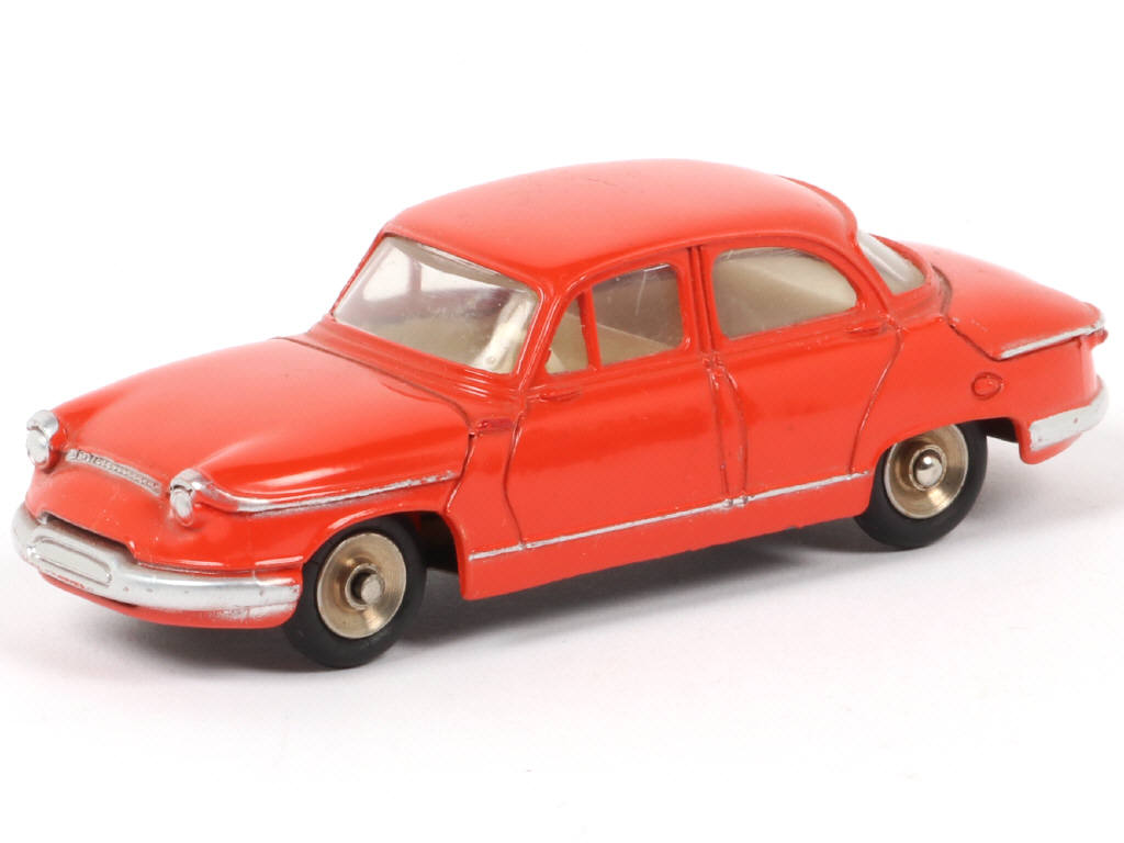 Lot 150 - DINKY TOYS (FRANCE) (1)