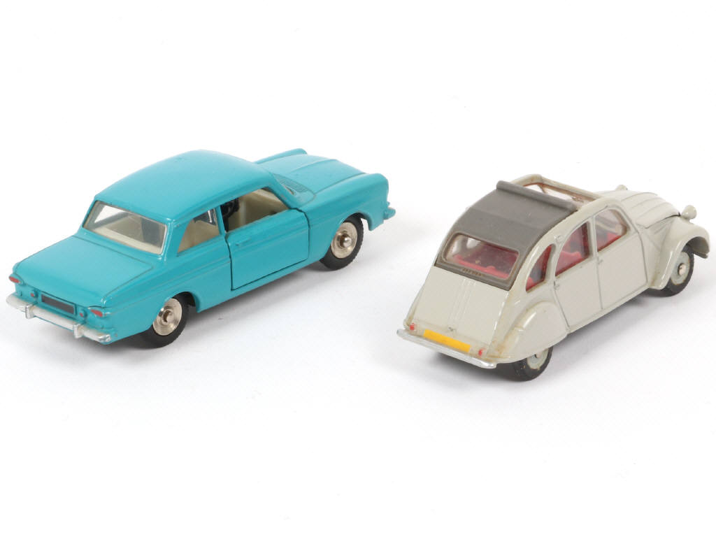 Lot 215 - DINKY TOYS (FRANCE) (2)