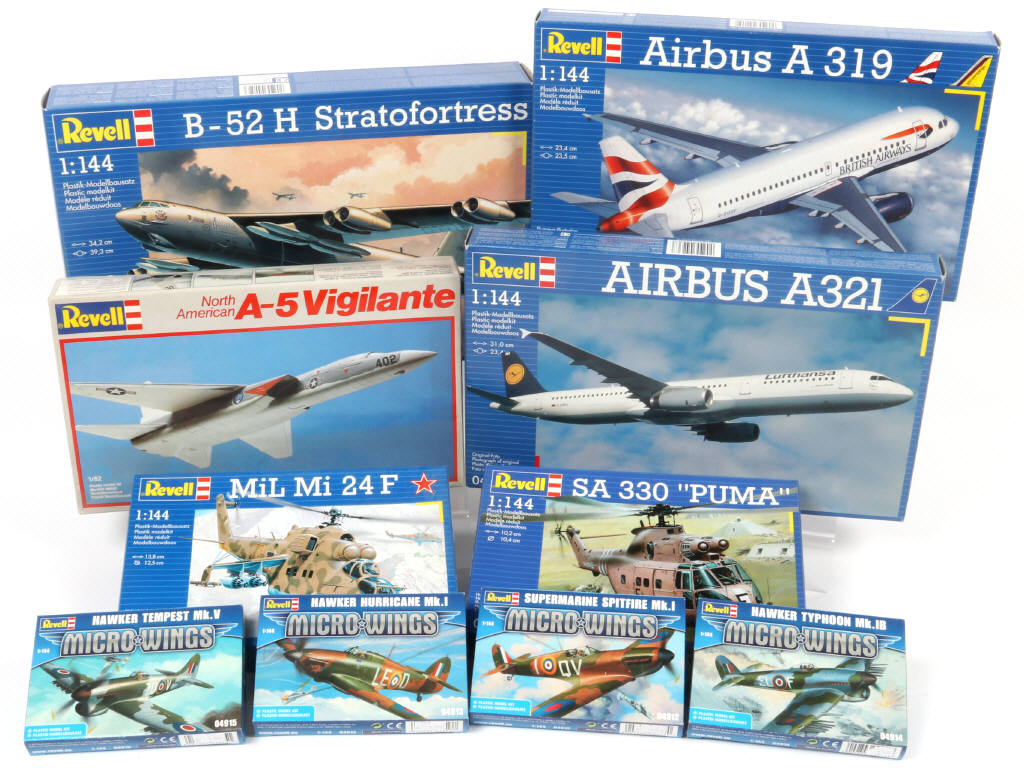 Lot 51 - REVELL (USA) (10)