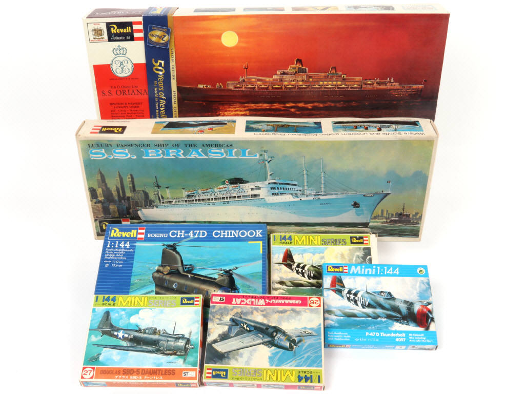 Lot 49 - REVELL (USA) (7)