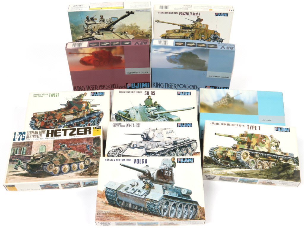 Lot 43 - FUJIMI (JAPON) (11)