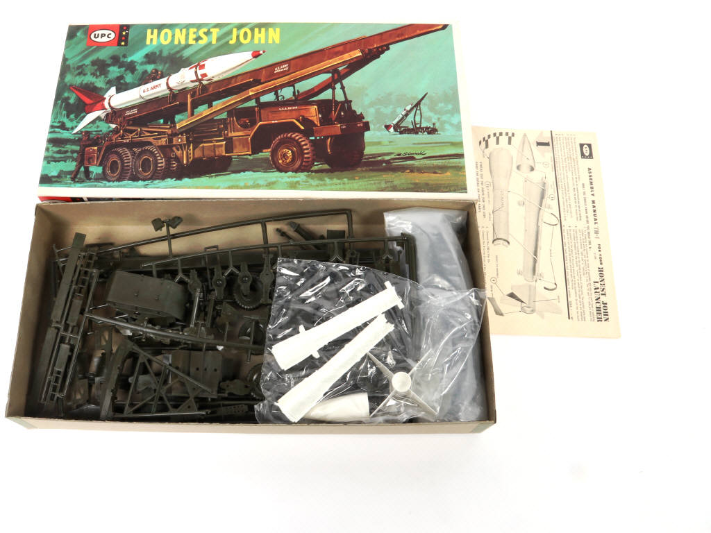 Lot 19 - DIVERS (10)