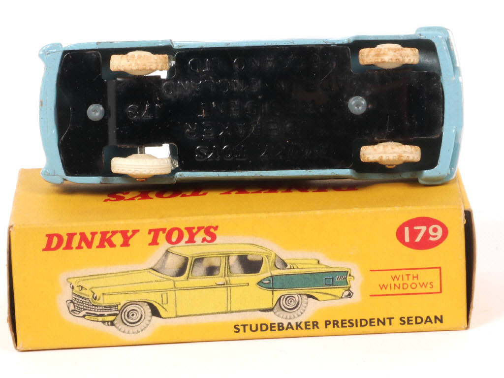 Lot 85 - DINKY TOYS (GB) (1)