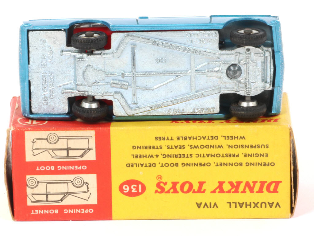 Lot 71 - DINKY TOYS (GB) (1)