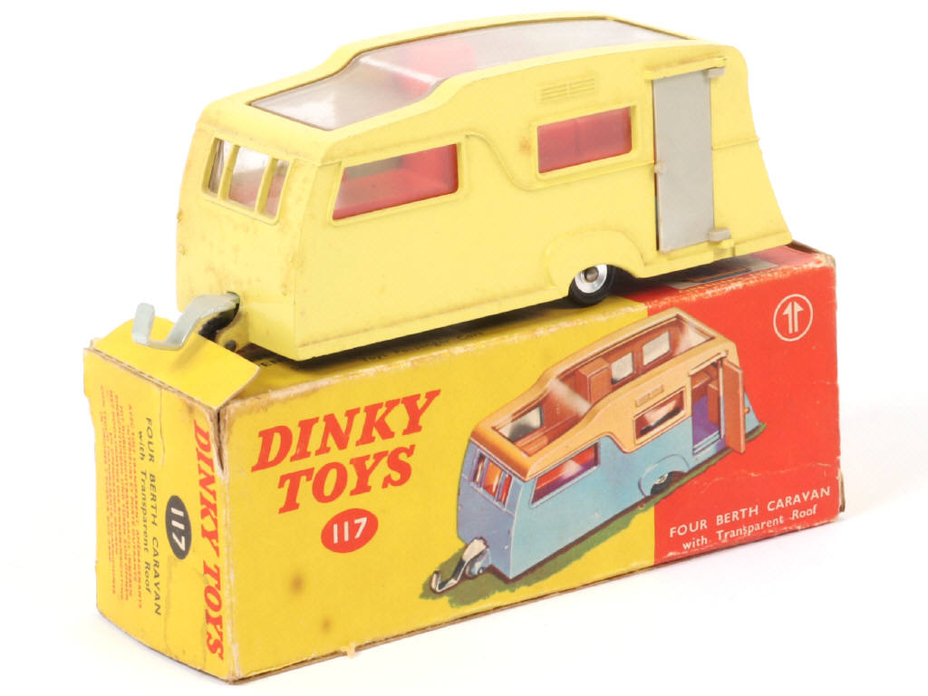 Lot 94 - DINKY TOYS (GB) (1)